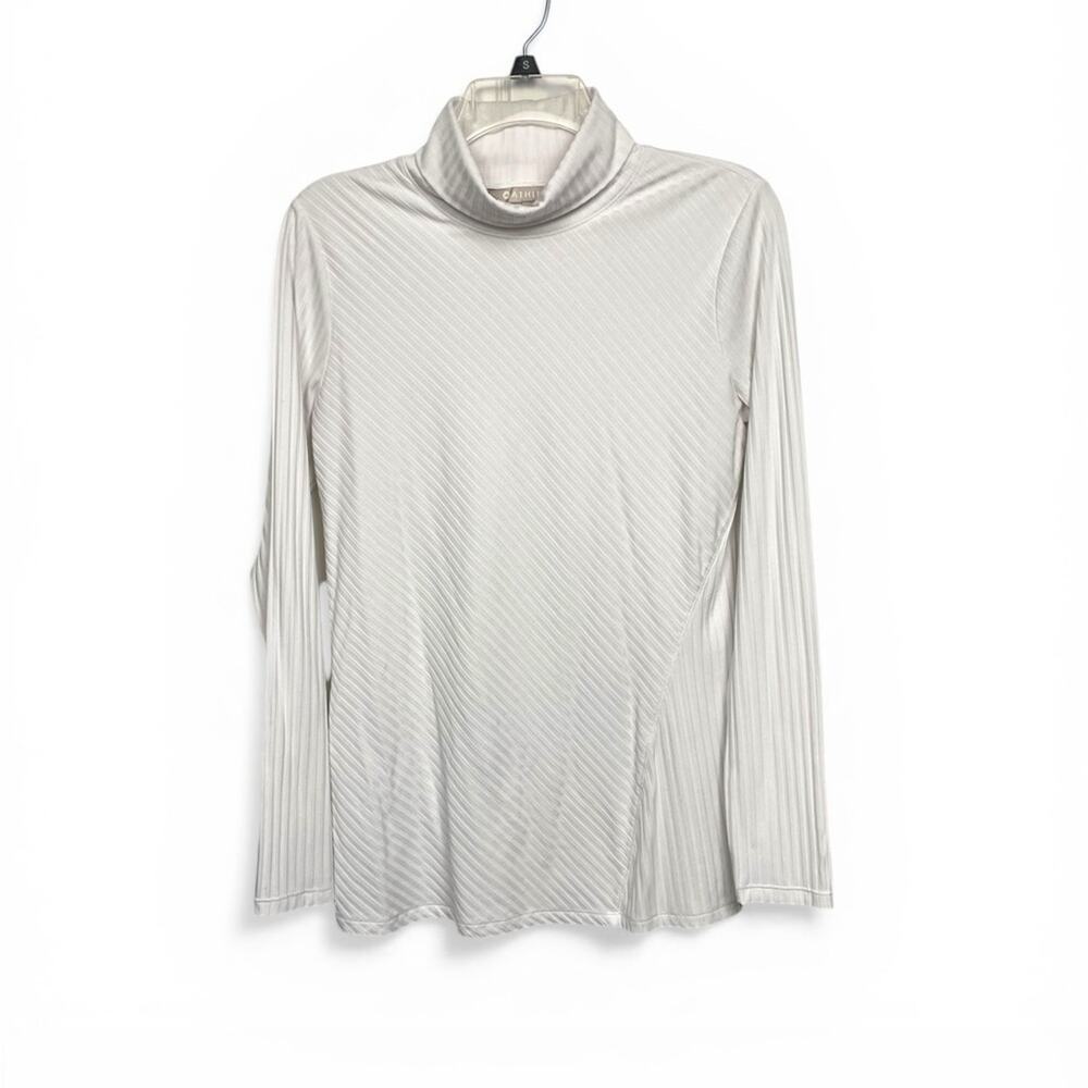 Women's Athleta ribbed white essence Turtleneck Long Sleeve Top Medium